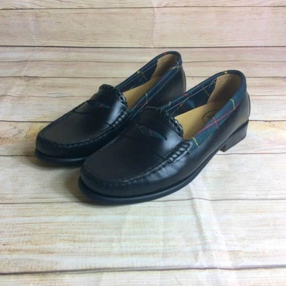 Jack Rogers Jasper black plaid Penny loafer. Size 7.5. Leather